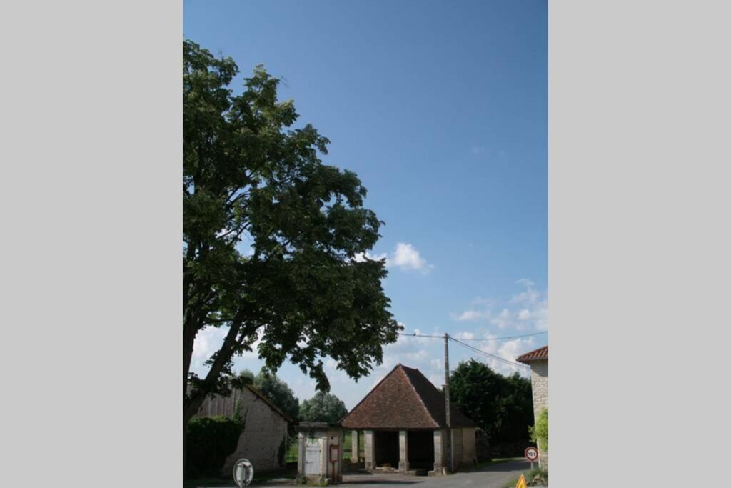 Le Coeur Du Lys Villa Chissey-les-Macon Exterior photo